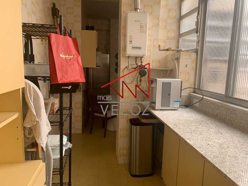 Apartamento à venda com 3 quartos, 130m² - Foto 19