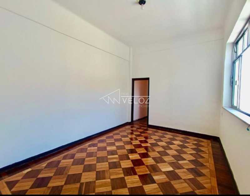 Apartamento à venda com 1 quarto, 37m² - Foto 1