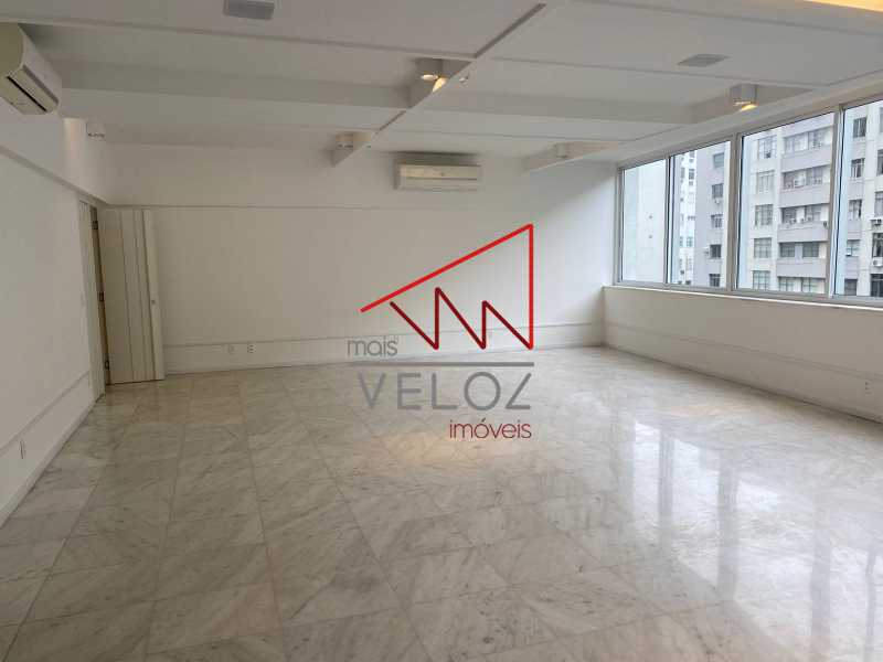 Apartamento à venda com 4 quartos, 400m² - Foto 1