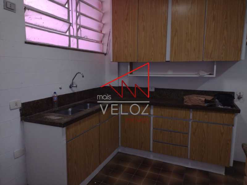 Casa à venda com 4 quartos, 361m² - Foto 26