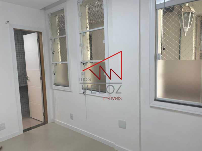 Apartamento à venda com 2 quartos, 72m² - Foto 12