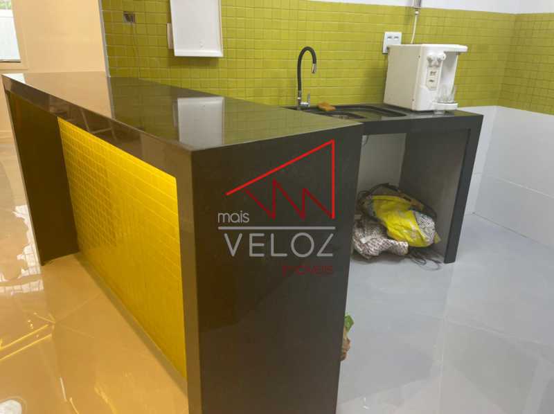 Apartamento à venda com 2 quartos, 72m² - Foto 7