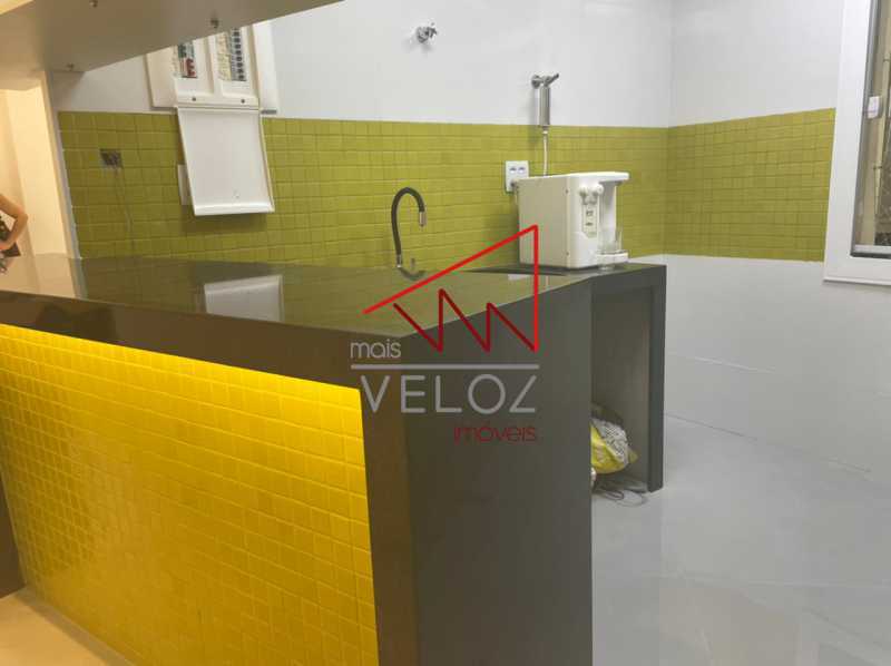 Apartamento à venda com 2 quartos, 72m² - Foto 9