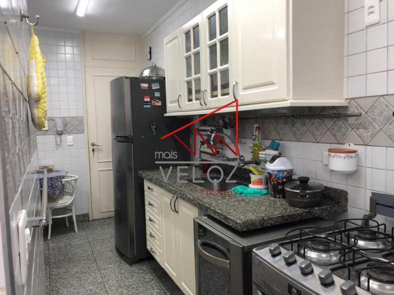 Cobertura à venda com 4 quartos, 223m² - Foto 25