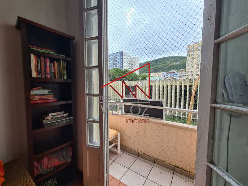 Apartamento à venda com 2 quartos, 80m² - Foto 3