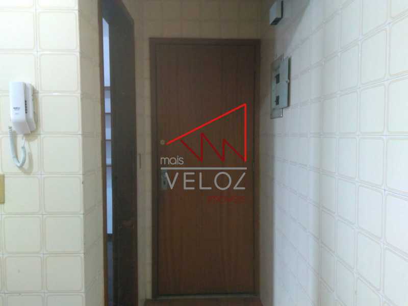 Apartamento para alugar com 2 quartos, 110m² - Foto 26