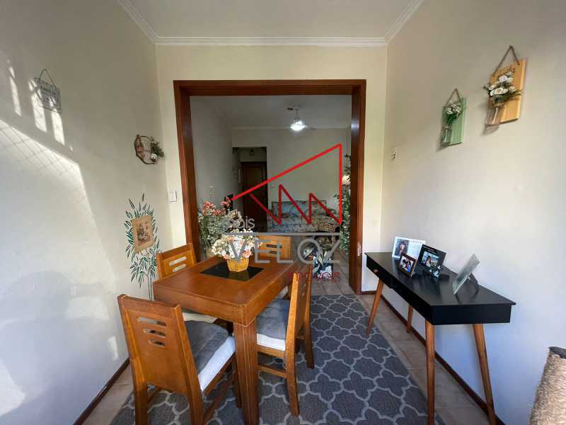 Apartamento à venda com 2 quartos, 71m² - Foto 4