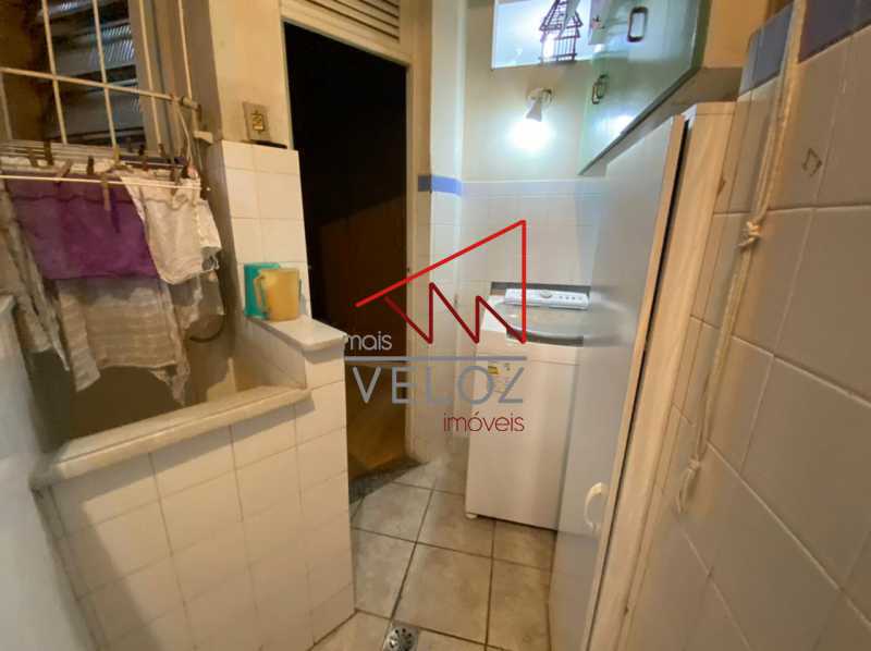 Apartamento à venda com 2 quartos, 85m² - Foto 17