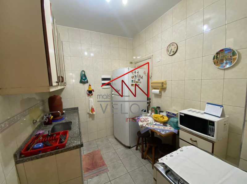 Apartamento à venda com 2 quartos, 85m² - Foto 13