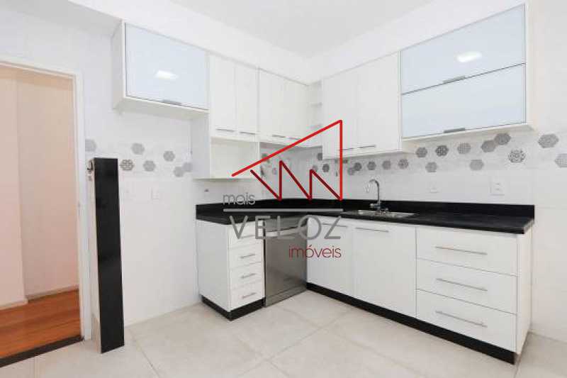 Apartamento à venda com 3 quartos, 159m² - Foto 17