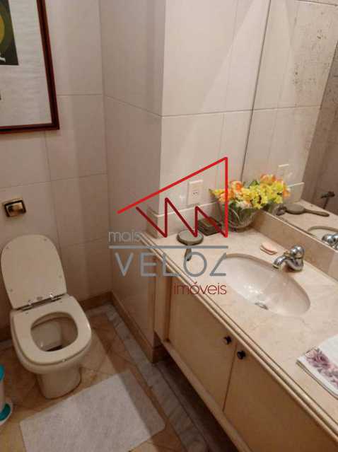 Apartamento à venda com 4 quartos, 240m² - Foto 12