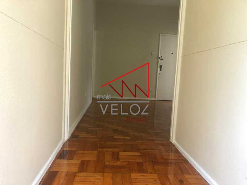 Apartamento à venda com 2 quartos, 75m² - Foto 14