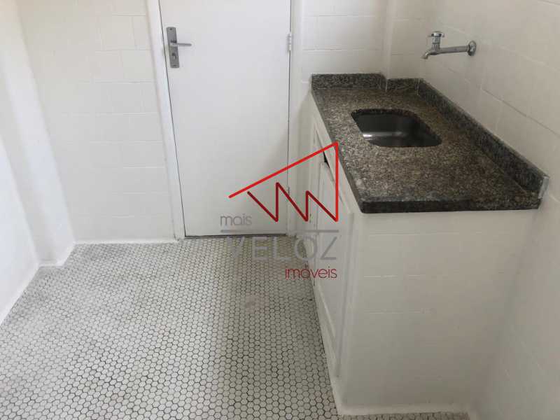 Apartamento à venda com 2 quartos, 75m² - Foto 17