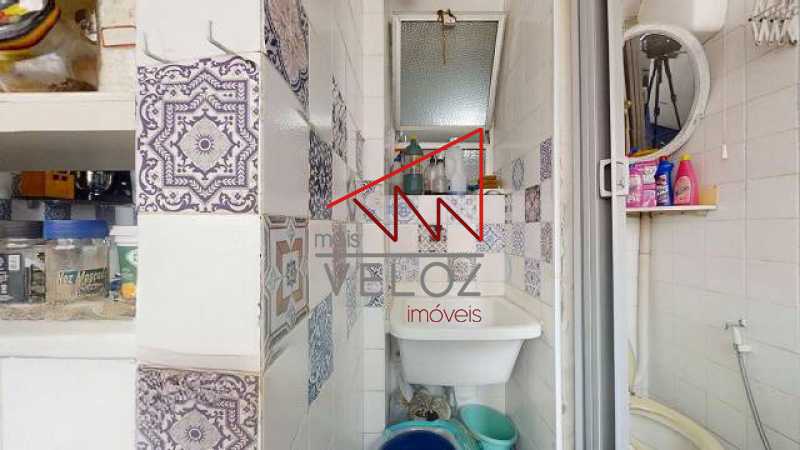 Apartamento à venda com 2 quartos, 70m² - Foto 2