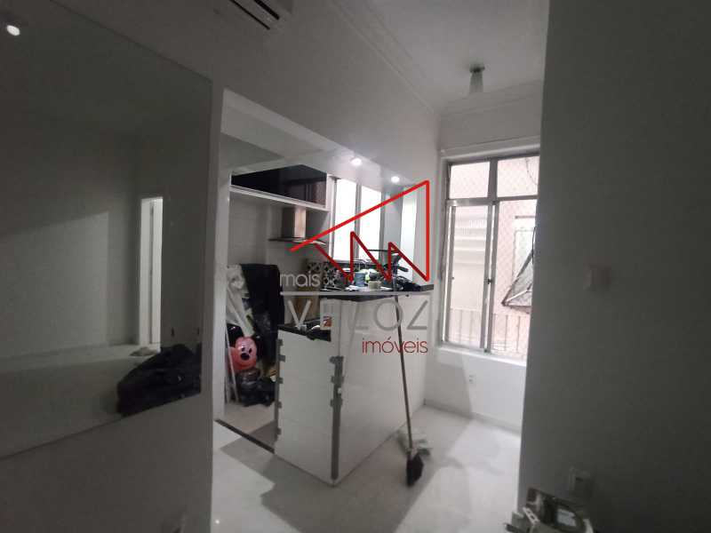 Apartamento à venda com 1 quarto, 36m² - Foto 11