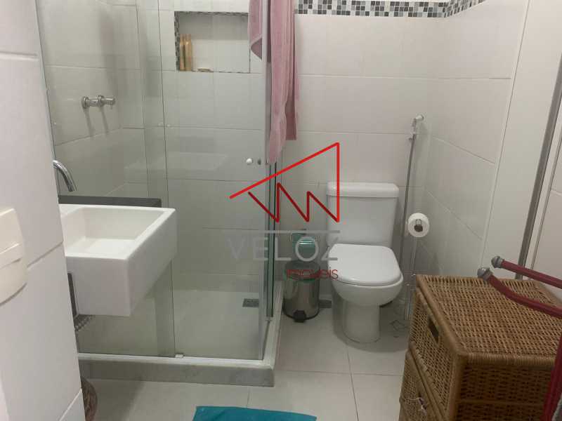 Apartamento à venda com 2 quartos, 80m² - Foto 7