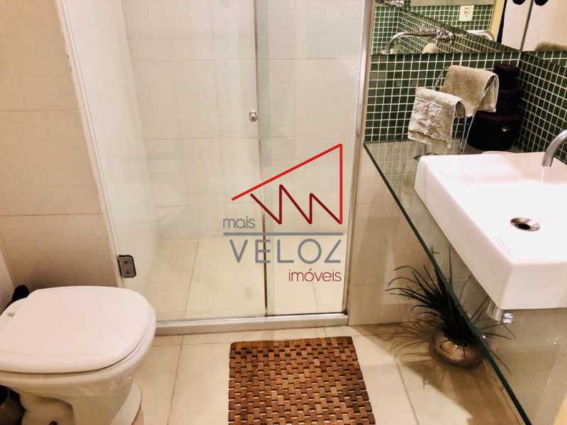 Apartamento à venda com 2 quartos, 90m² - Foto 11