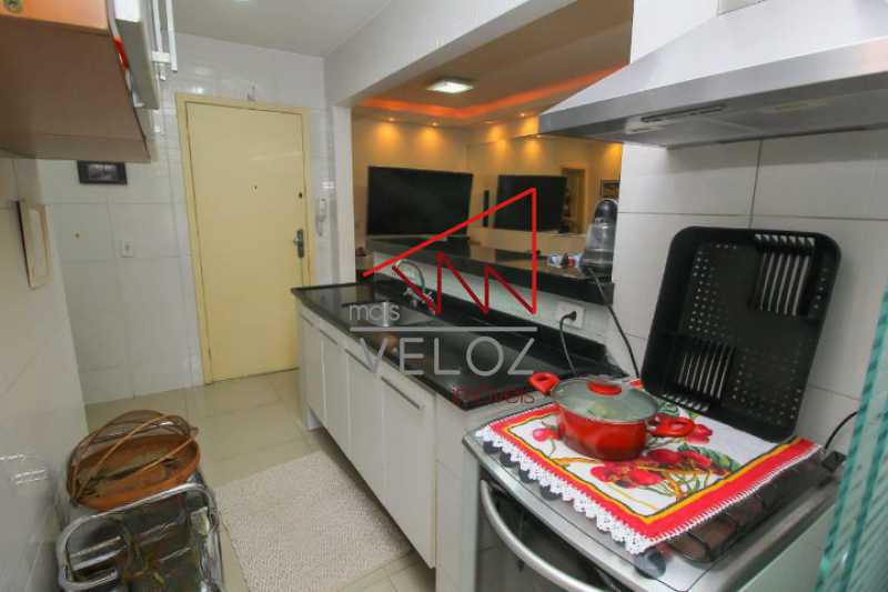 Apartamento à venda com 2 quartos, 90m² - Foto 28