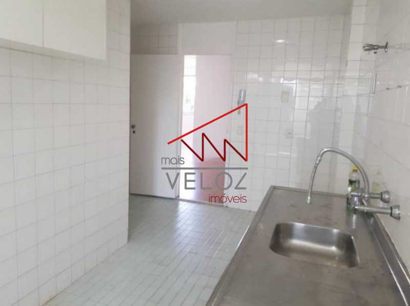 Apartamento à venda com 3 quartos, 104m² - Foto 22