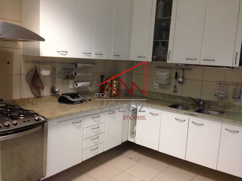 Apartamento à venda com 3 quartos, 305m² - Foto 18