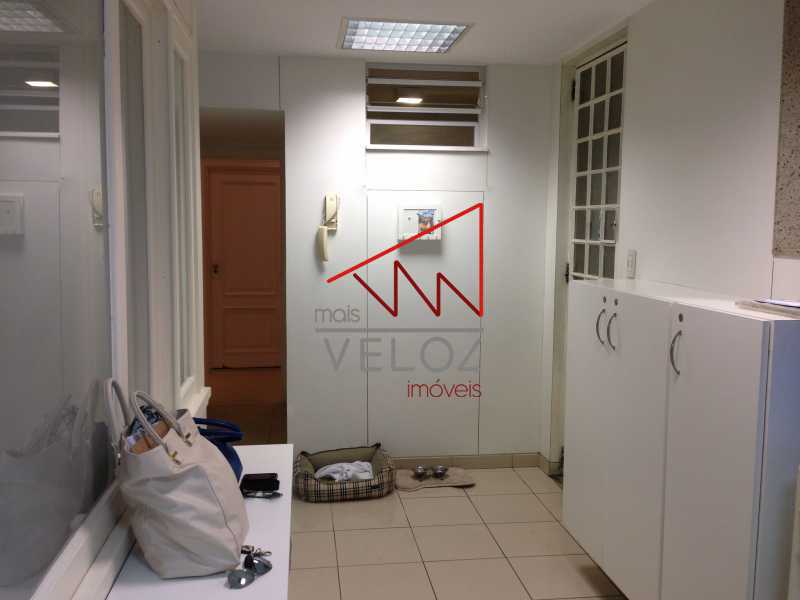 Apartamento à venda com 3 quartos, 305m² - Foto 22