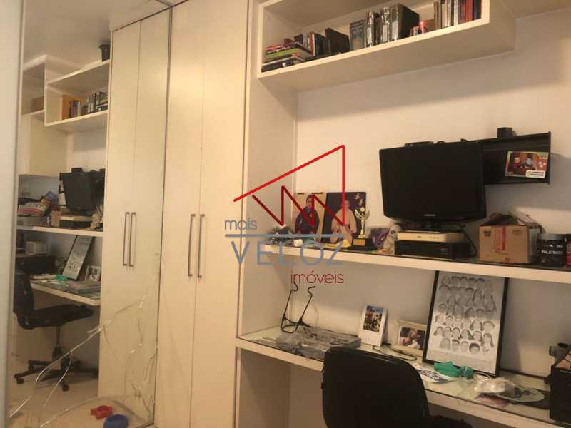 Apartamento à venda com 4 quartos, 184m² - Foto 17