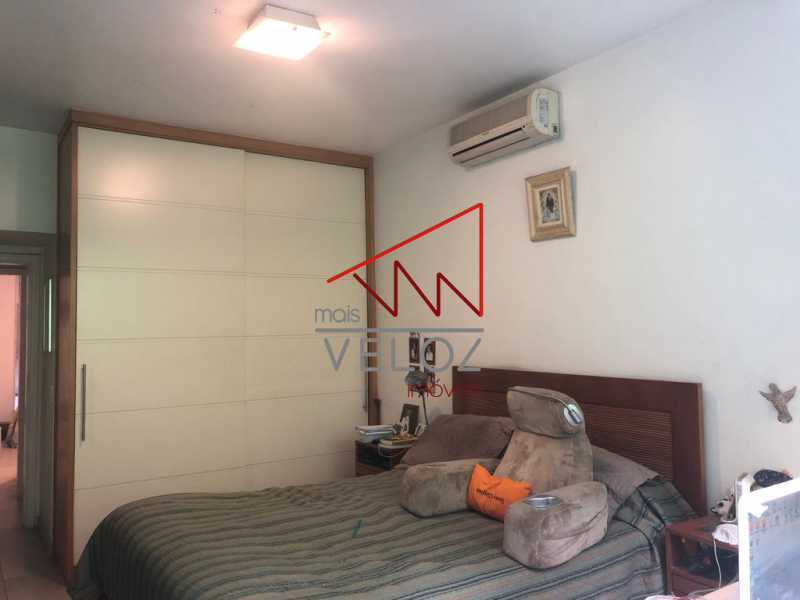 Apartamento à venda com 4 quartos, 184m² - Foto 13