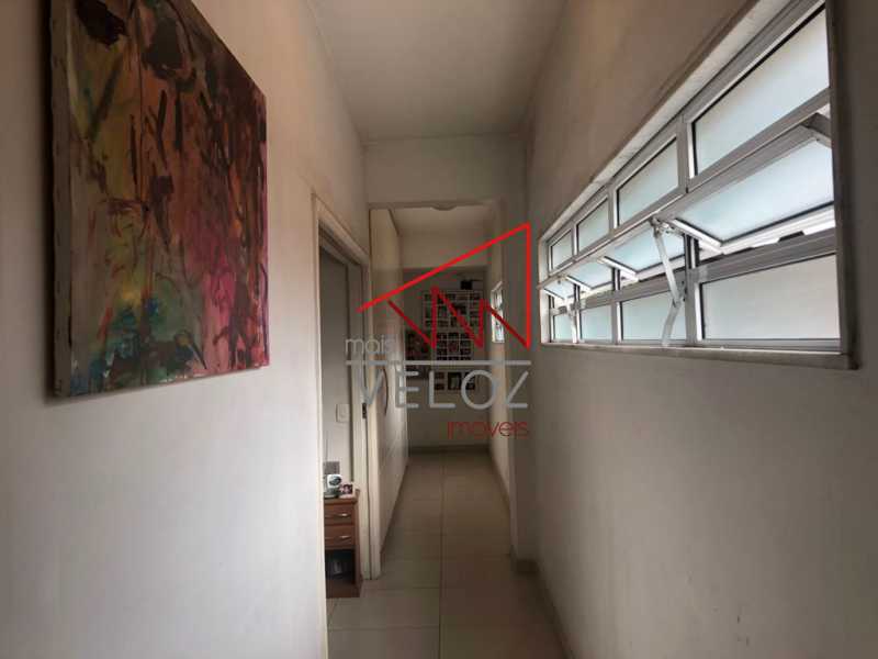 Apartamento à venda com 4 quartos, 184m² - Foto 19