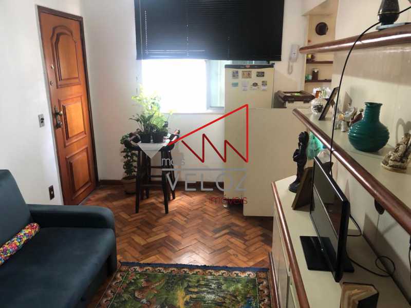 Apartamento à venda com 1 quarto, 35m² - Foto 1