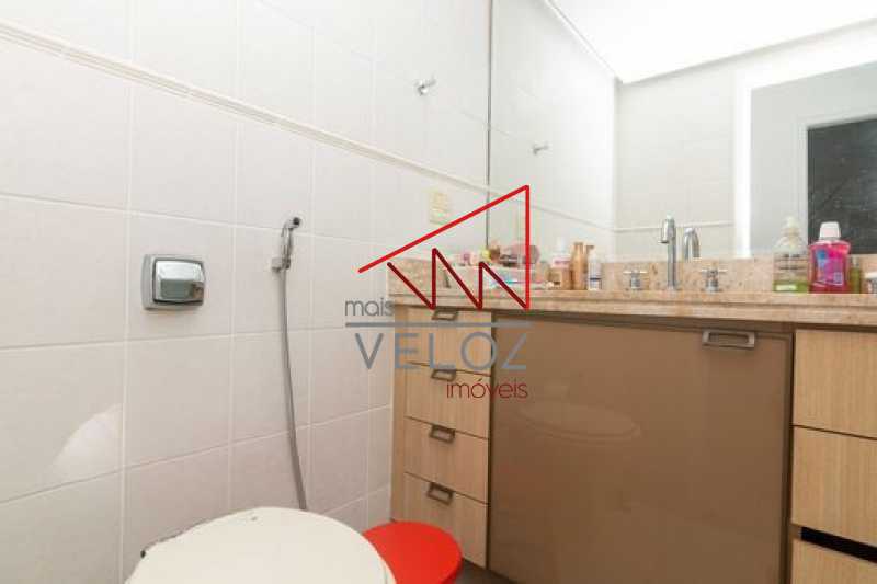 Apartamento à venda com 4 quartos, 222m² - Foto 16