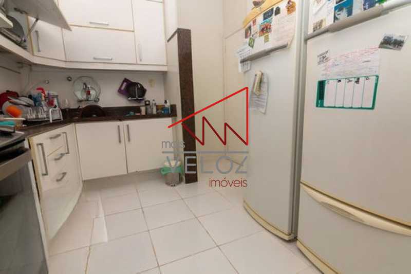 Apartamento à venda com 4 quartos, 222m² - Foto 13