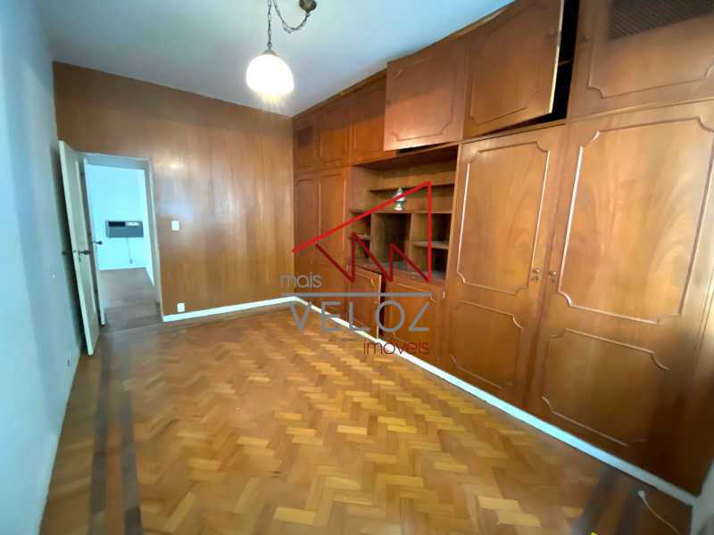 Apartamento à venda com 3 quartos, 163m² - Foto 12