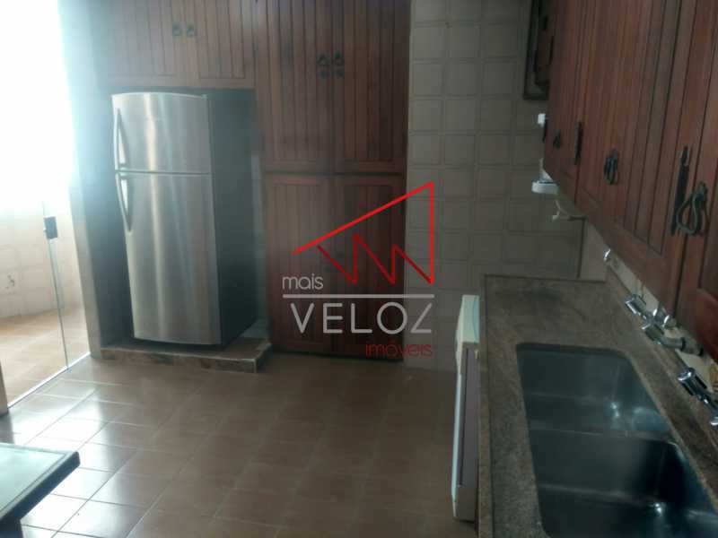 Apartamento para alugar com 5 quartos, 253m² - Foto 27