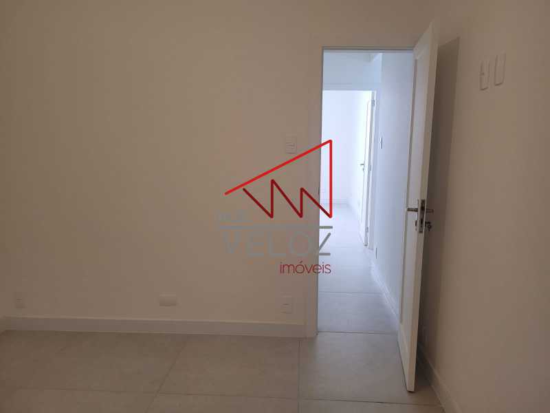 Apartamento à venda com 2 quartos, 76m² - Foto 6