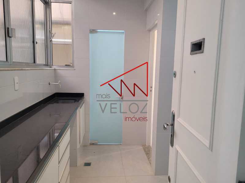 Apartamento à venda com 2 quartos, 76m² - Foto 11