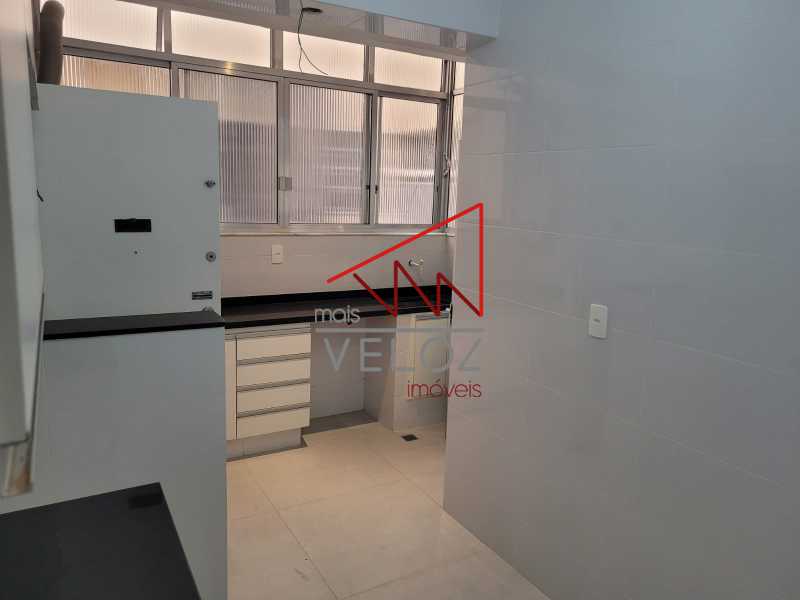 Apartamento à venda com 2 quartos, 76m² - Foto 14