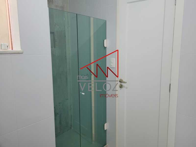 Apartamento à venda com 2 quartos, 76m² - Foto 17