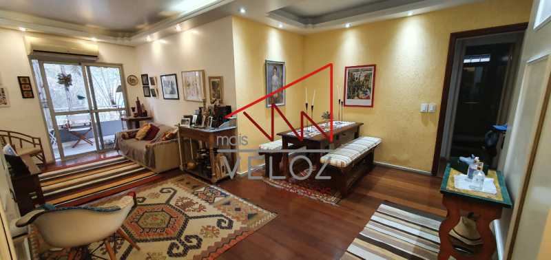 Apartamento à venda com 3 quartos, 133m² - Foto 1