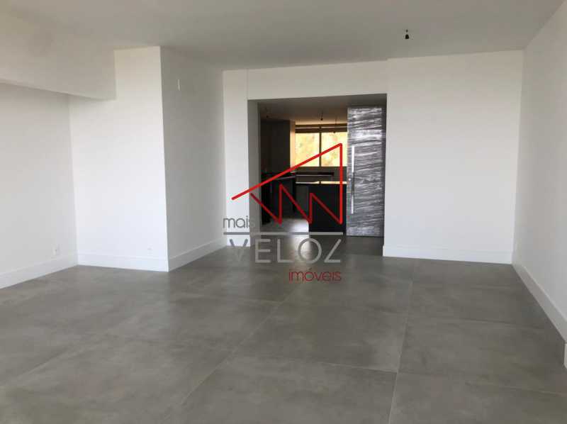 Apartamento à venda com 3 quartos, 180m² - Foto 5