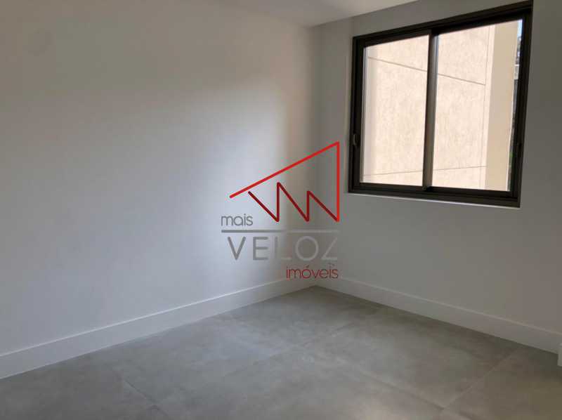 Apartamento à venda com 3 quartos, 180m² - Foto 19