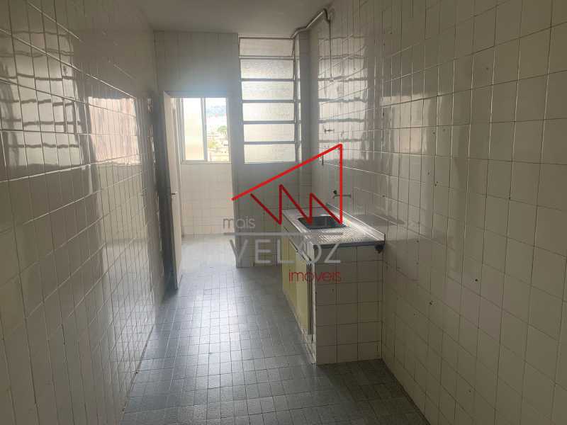 Apartamento à venda com 2 quartos, 70m² - Foto 14