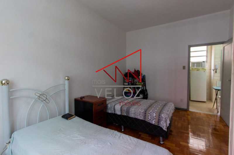 Apartamento à venda com 1 quarto, 50m² - Foto 18