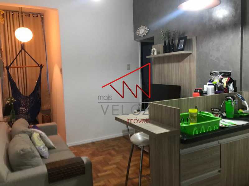 Apartamento à venda com 1 quarto, 35m² - Foto 2