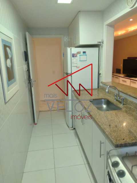 Apartamento à venda com 2 quartos, 78m² - Foto 18