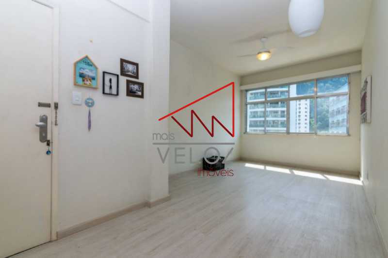 Apartamento à venda com 2 quartos, 80m² - Foto 1