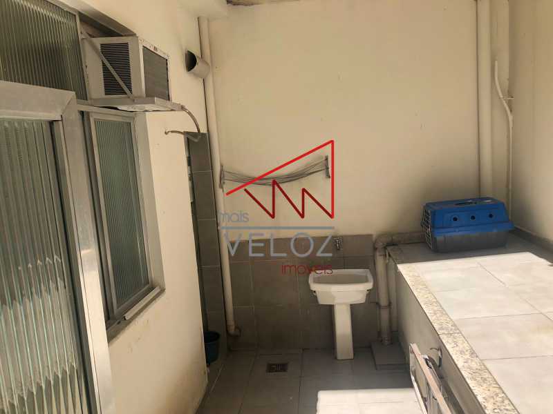 Apartamento à venda com 2 quartos, 60m² - Foto 12