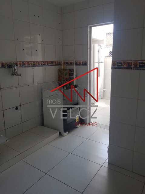 Apartamento à venda com 2 quartos, 64m² - Foto 5