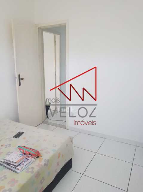 Apartamento à venda com 2 quartos, 64m² - Foto 11