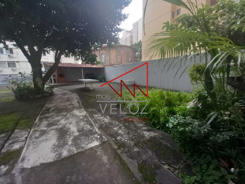 Apartamento à venda com 1 quarto, 30m² - Foto 17