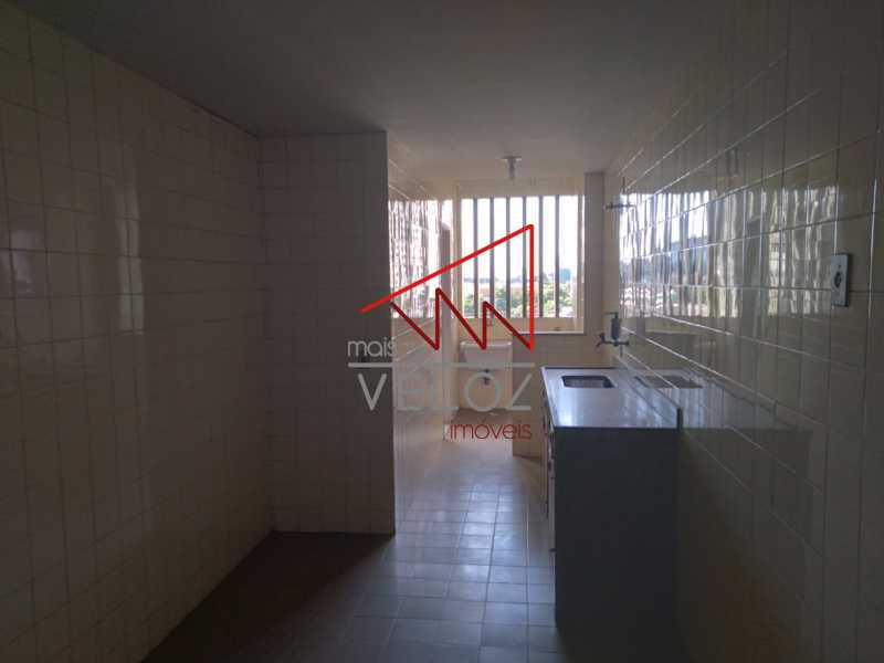 Apartamento à venda com 2 quartos, 70m² - Foto 18